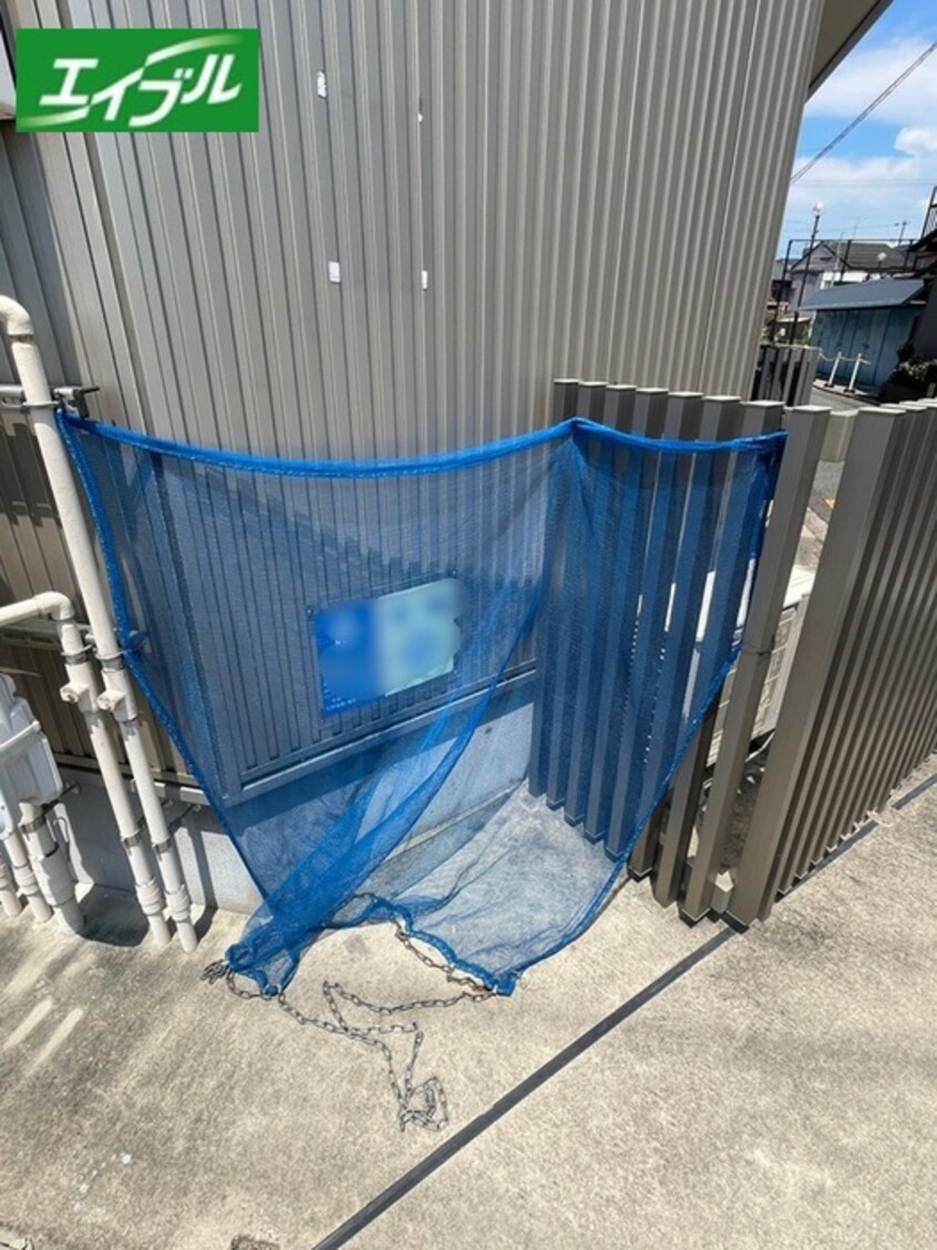 建物設備 Quatre Portes