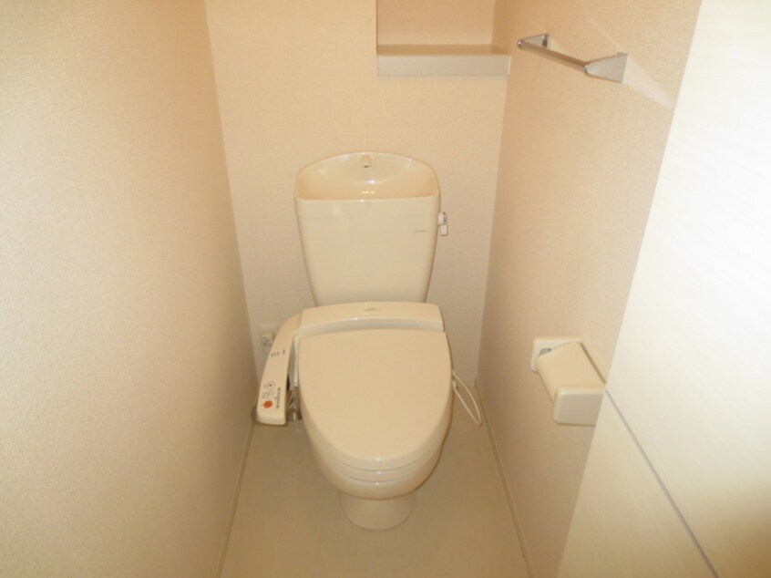 トイレ エミネンスⅢ