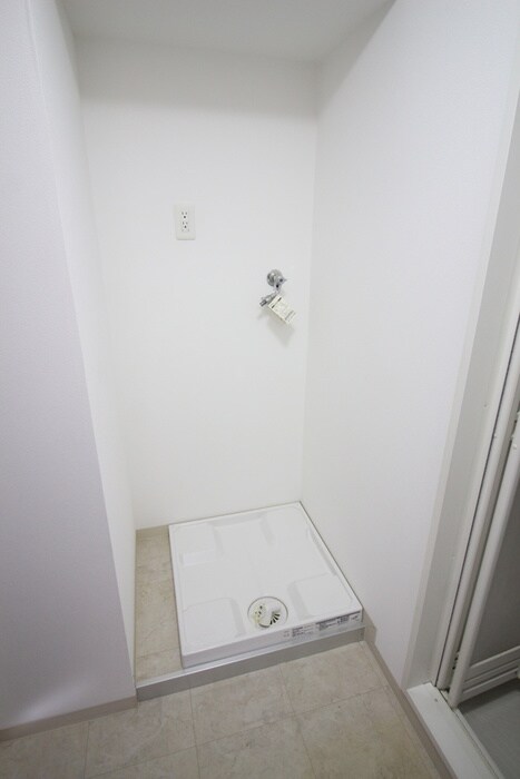 洗濯機置場 ﾌﾟﾗｳﾗﾝﾄﾞ名駅