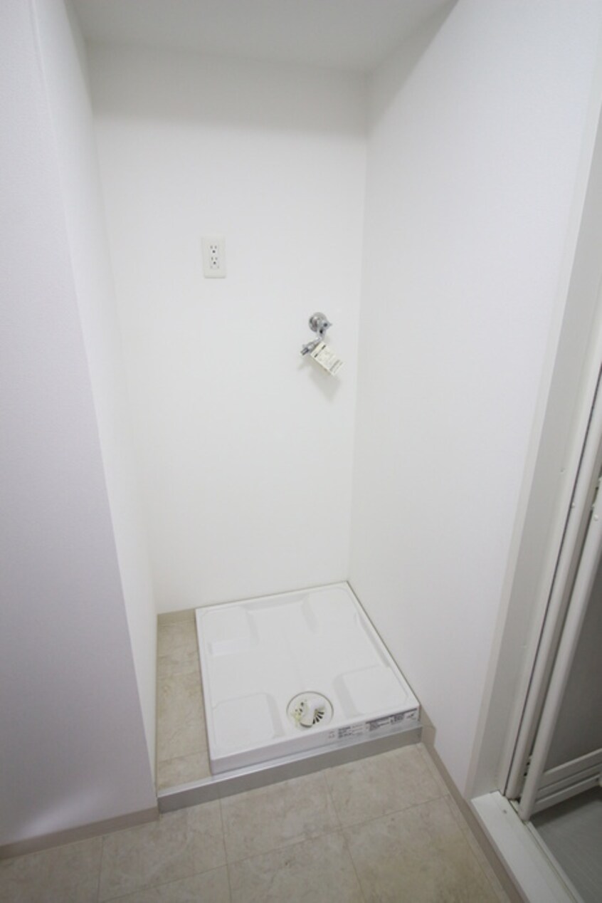 洗濯機置場 ﾌﾟﾗｳﾗﾝﾄﾞ名駅