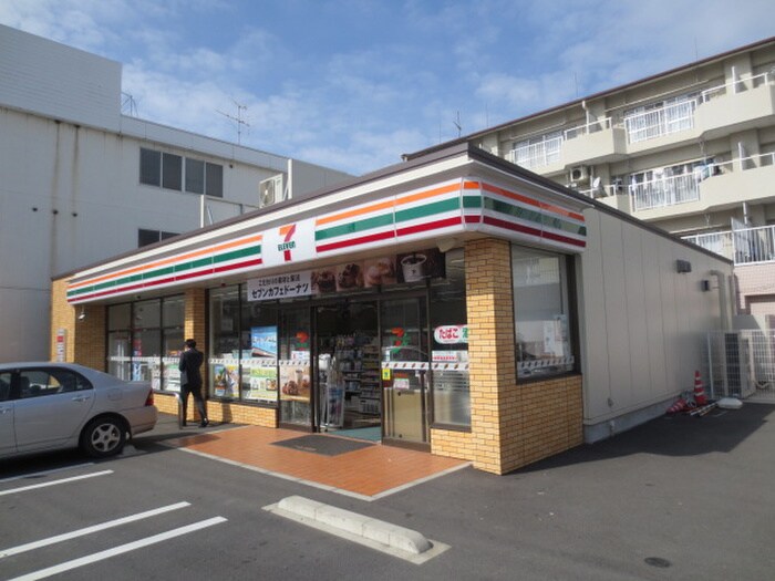 セブンイレブン岩倉駅西店(コンビニ)まで200m コ－プ野村岩倉弐番館(208)