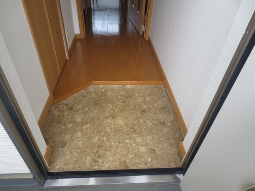 玄関 アルベログラン２１