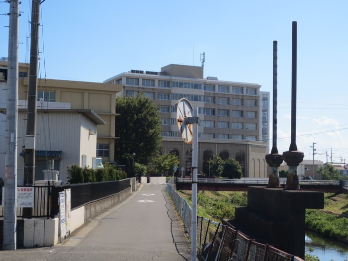 修文大学(大学/短大/専門学校)まで452m アイレヘイワ