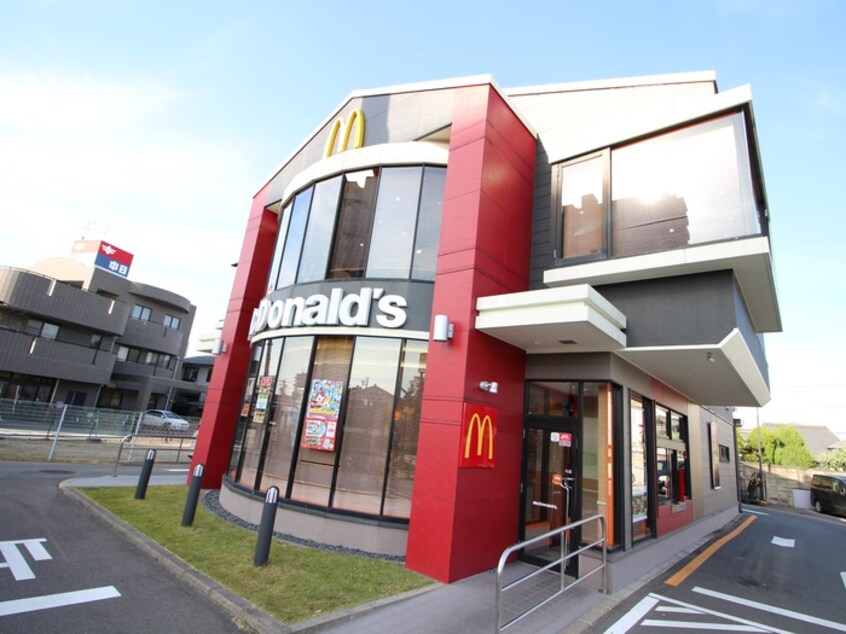 マクドナルド(ファストフード)まで656m シャンテ六番町