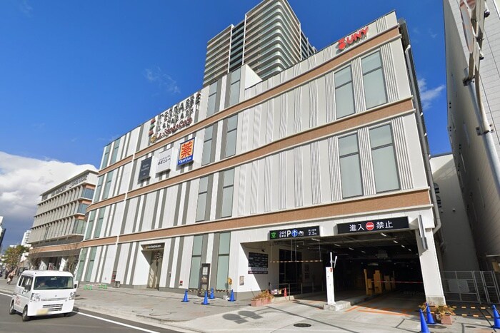 テラッセ納屋橋(スーパー)まで950m THE　SAKAE　RESIDENCE（403）