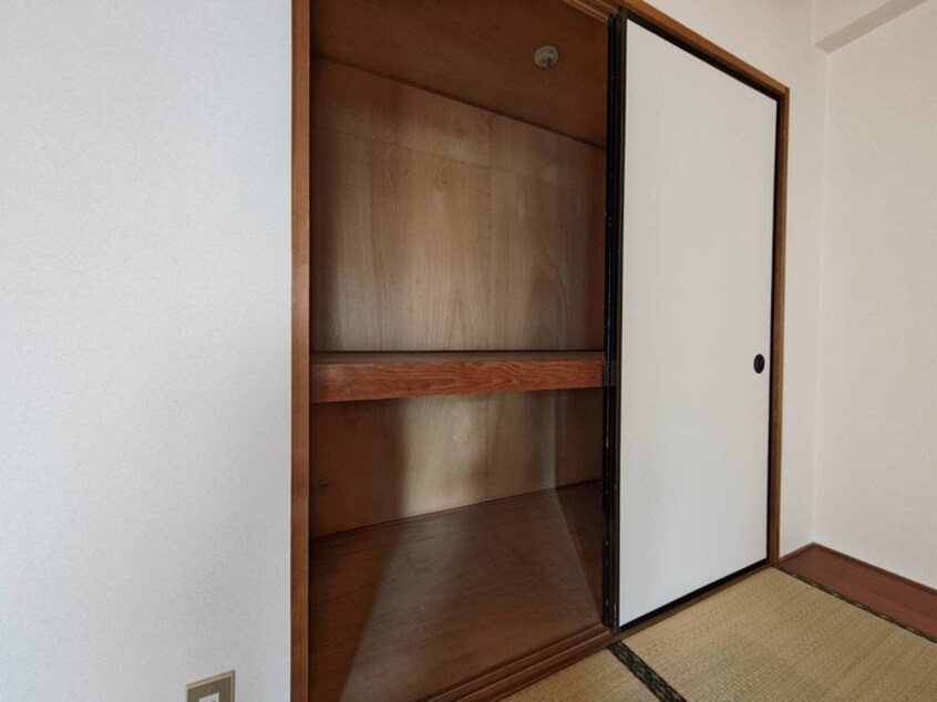 収納 レジデンス高岳