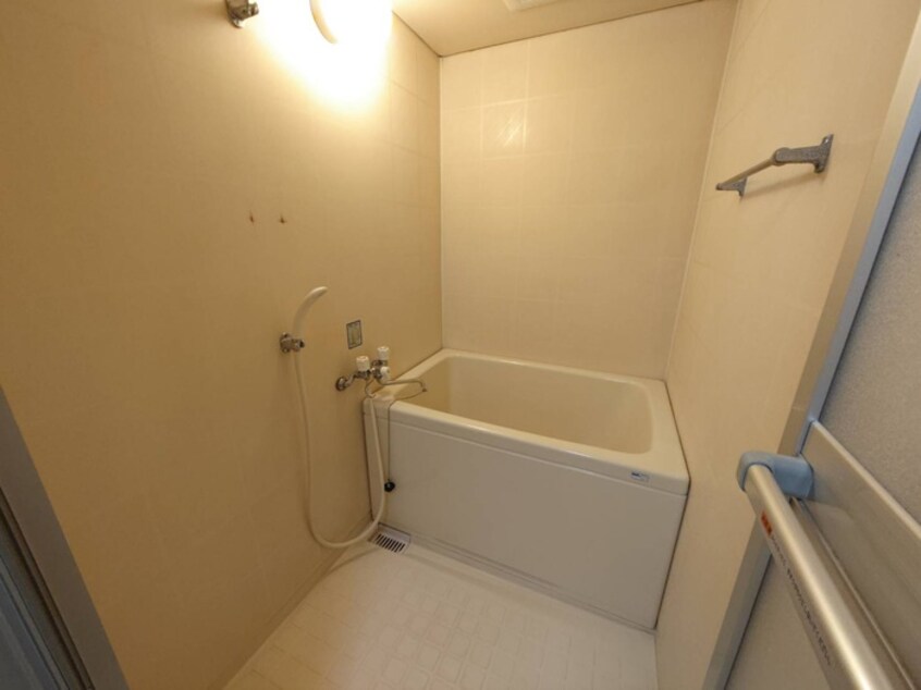 バス／シャワールーム等 レジデンス高岳