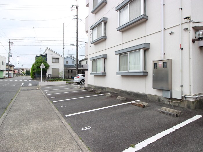 駐車場 メゾン寺沢