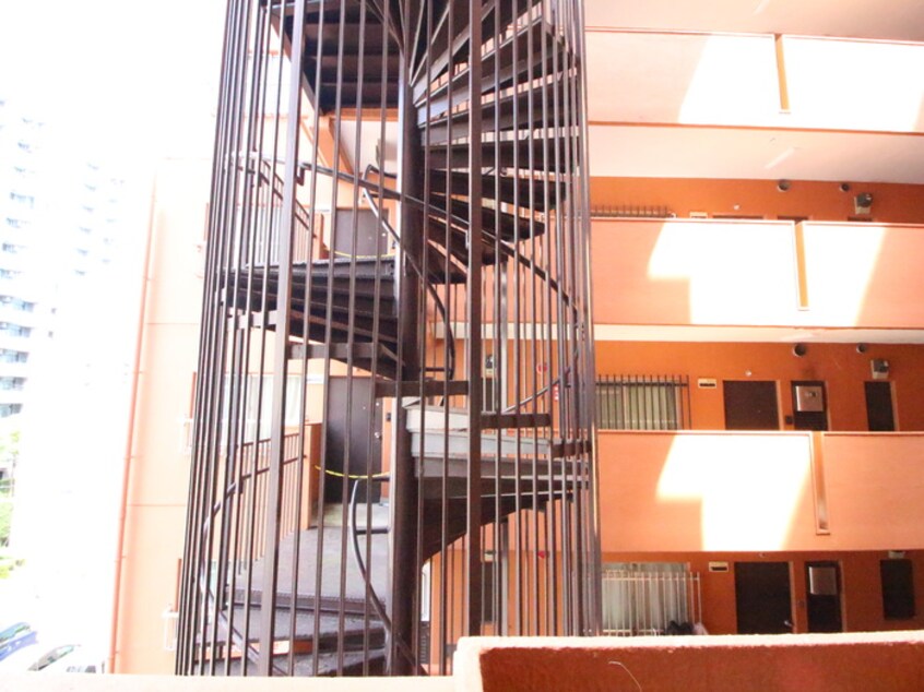 室内からの展望 ﾄｰｶﾝｸﾞﾗﾝﾄﾞﾏﾝｼｮﾝ栄（522）