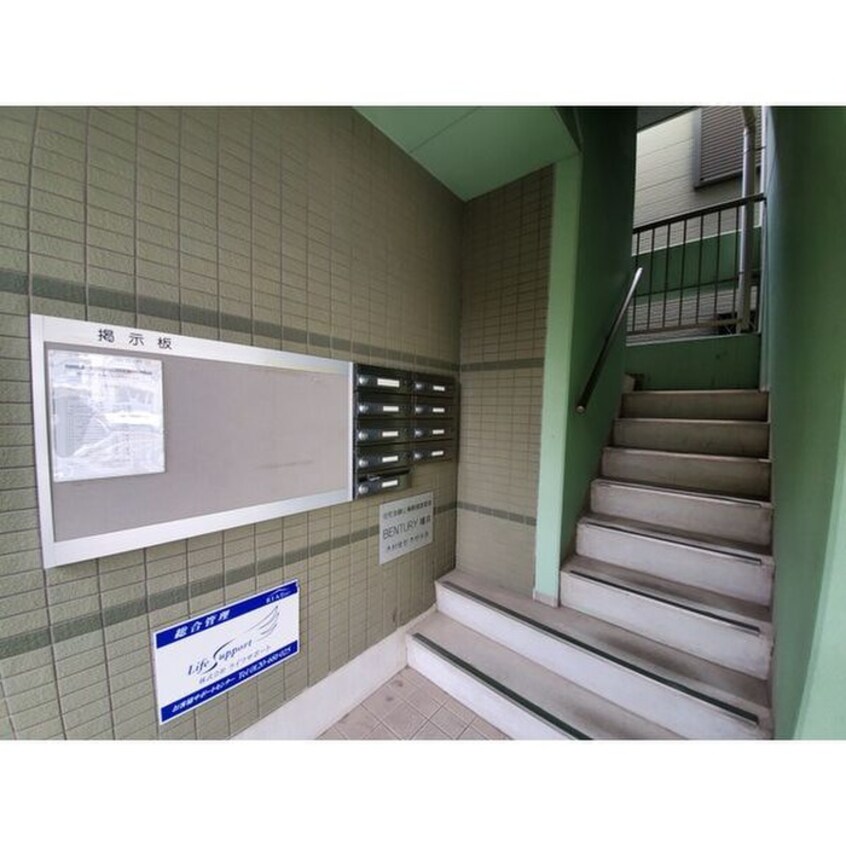 エントランス部分 ＢＥＮＴＵＲＹ横井