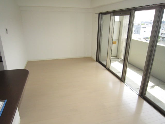 居室 ＭＡＩＳＯＮ　ＣＡＬＭＥ守山