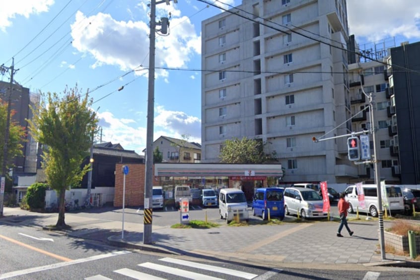 セブン-イレブン 名古屋新出来２丁目店(コンビニ)まで130m グランドメゾン徳川（B-9)