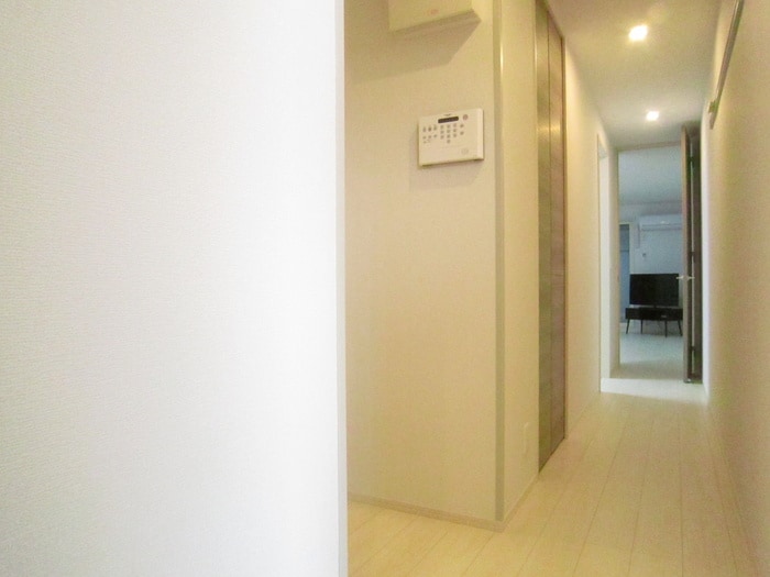 廊下 ｱｰﾙ・ｵｯﾂ