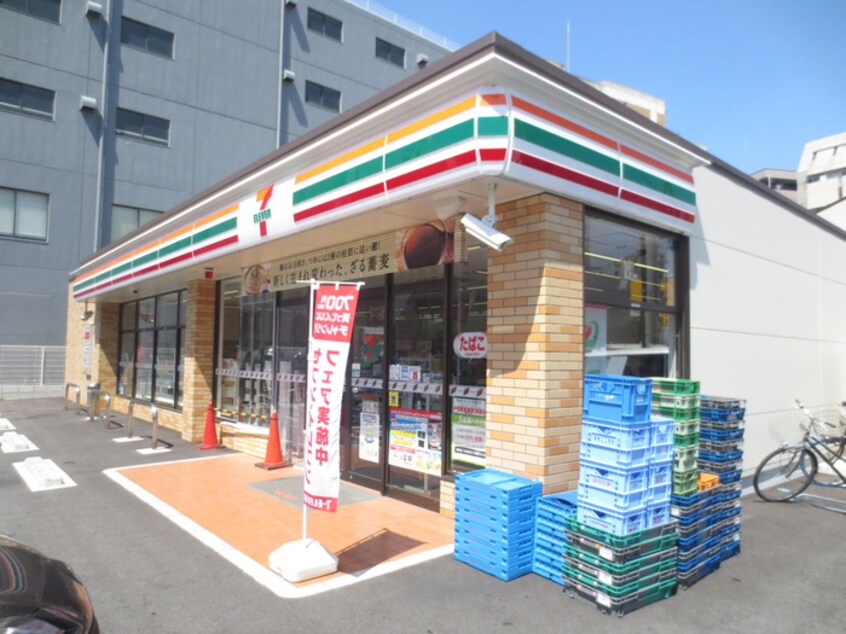 セブンイレブン名古屋千代田４丁目店(コンビニ)まで300m ロアール