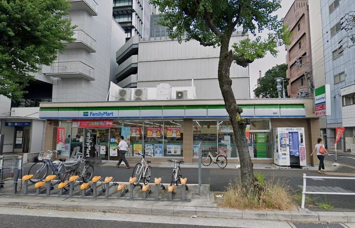 ファミリーマート 葵店(コンビニ)まで162m パルティール新栄