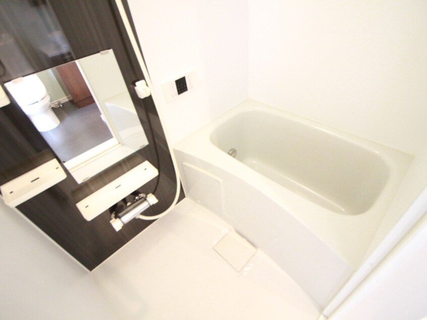 バス／シャワールーム等 グローレ道徳