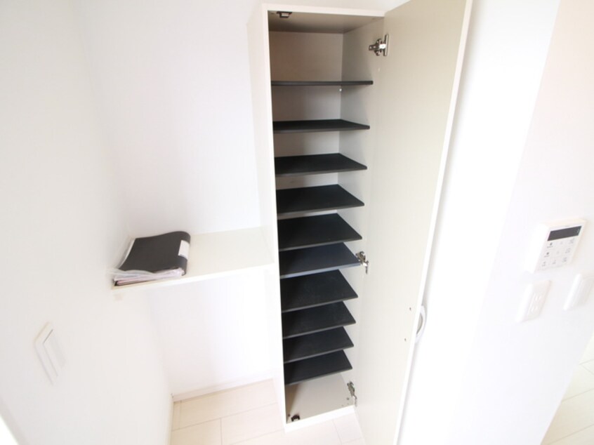 靴箱 グローレ道徳