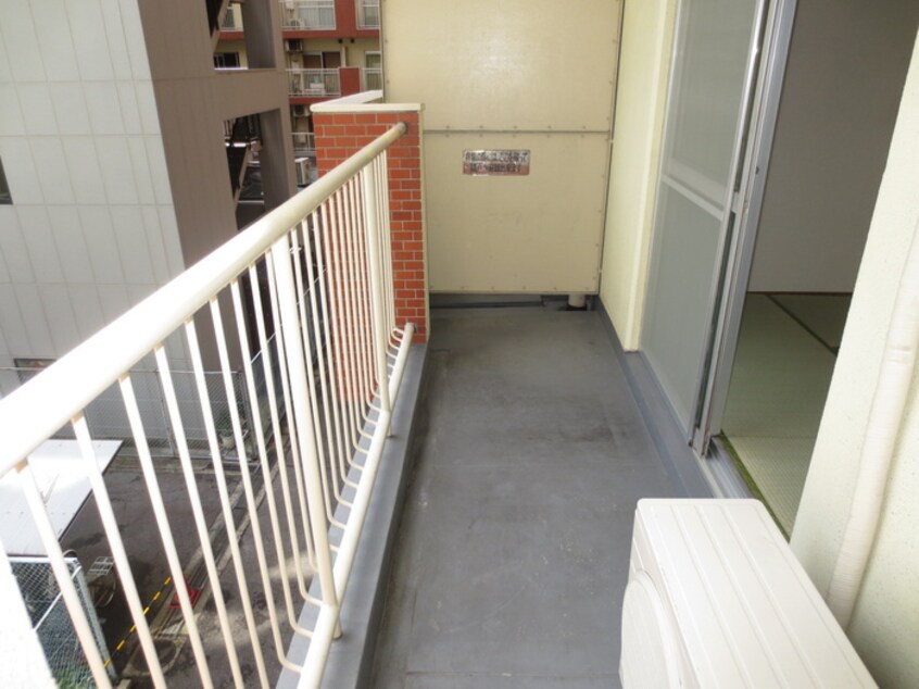 ベランダ・バルコニー ﾁｻﾝﾏﾝｼｮﾝ桜通久屋(321)