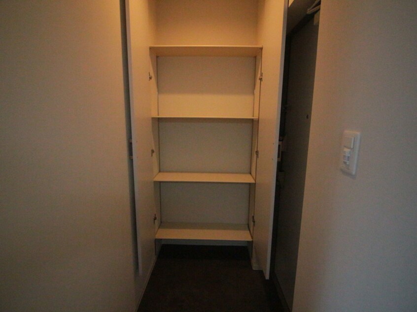 収納 GranVia丸の内