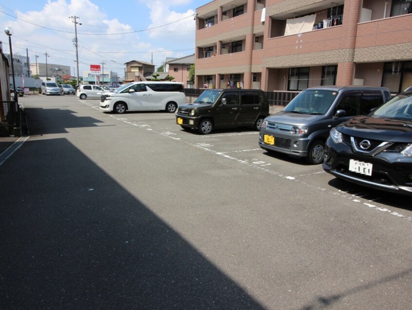 駐車場 ガ－デンハイツ西郷