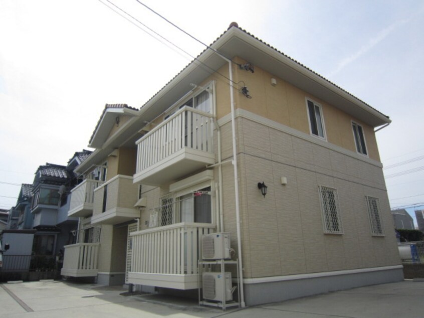 外観写真 ロイヤルステ－ジ