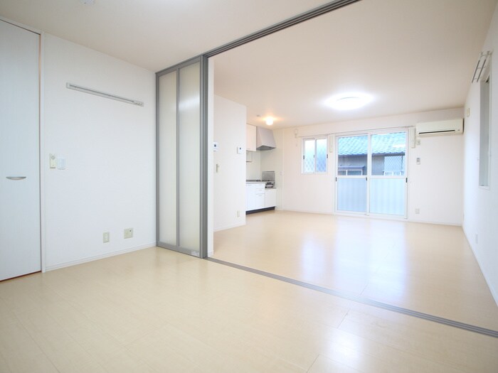 居室 ロイヤルステ－ジ