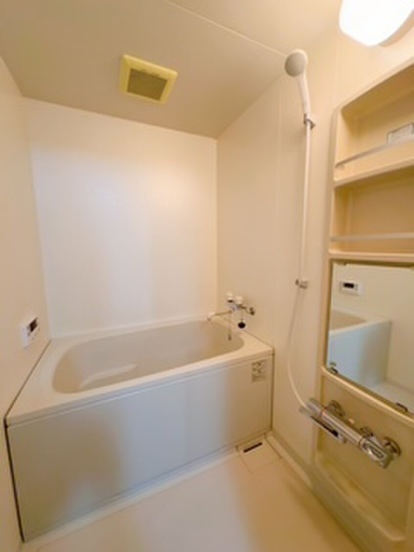 バス／シャワールーム等 メゾンクレ－ル