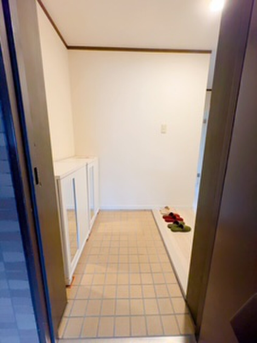 玄関 メゾンクレ－ル