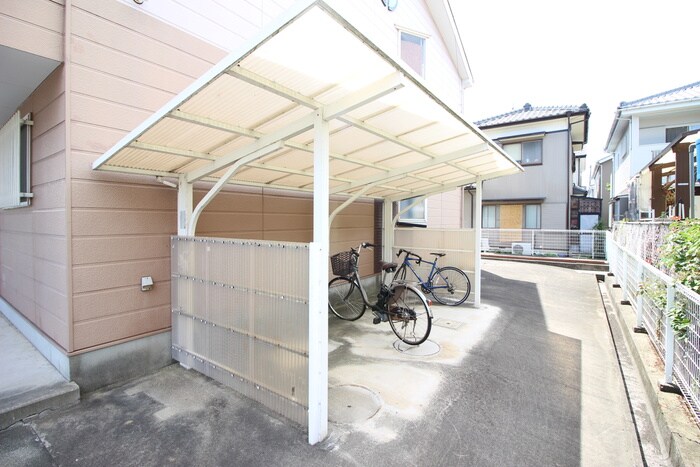 駐輪場 ＳｕｒｐｌｕｓⅢ宝Ｂ