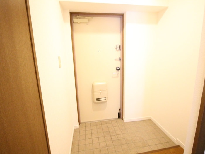 玄関 アビタシオン一番