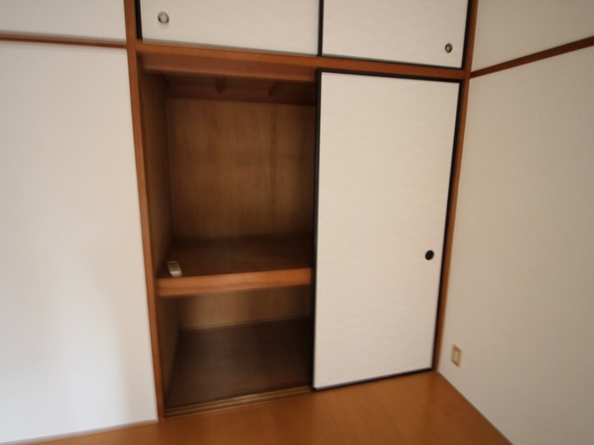 収納 すが弥ビル