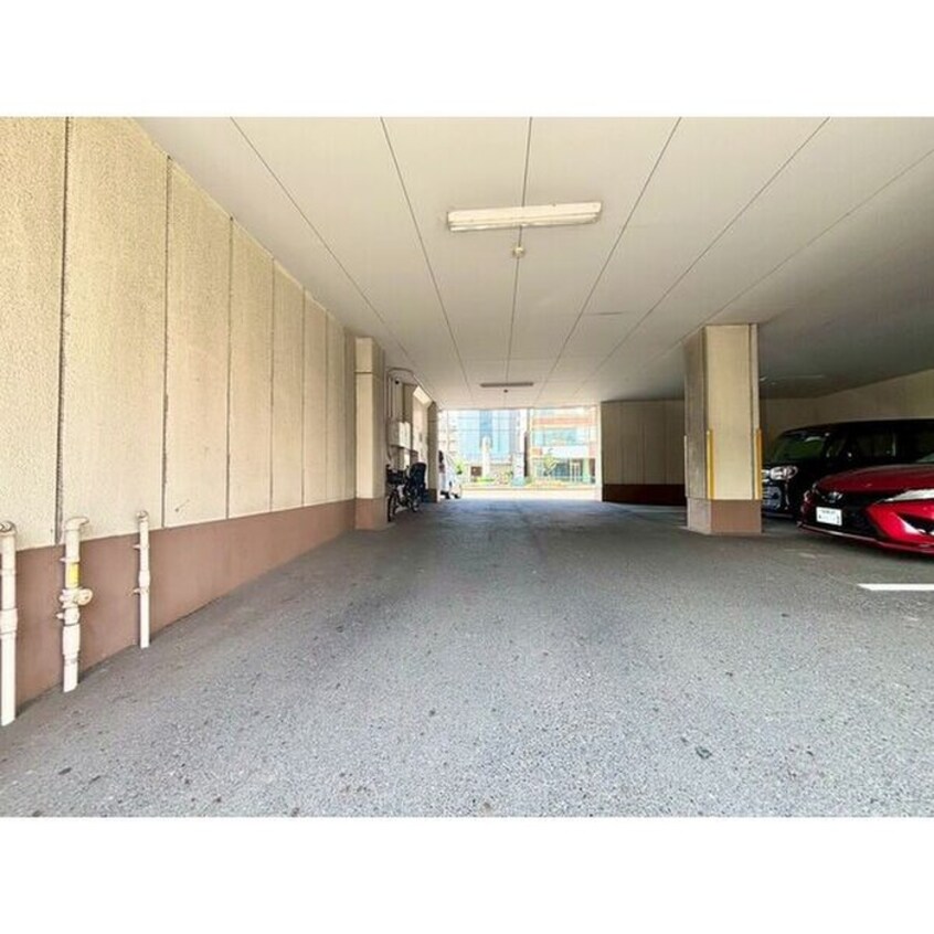 駐車場 グランドヒルズ入場一番館