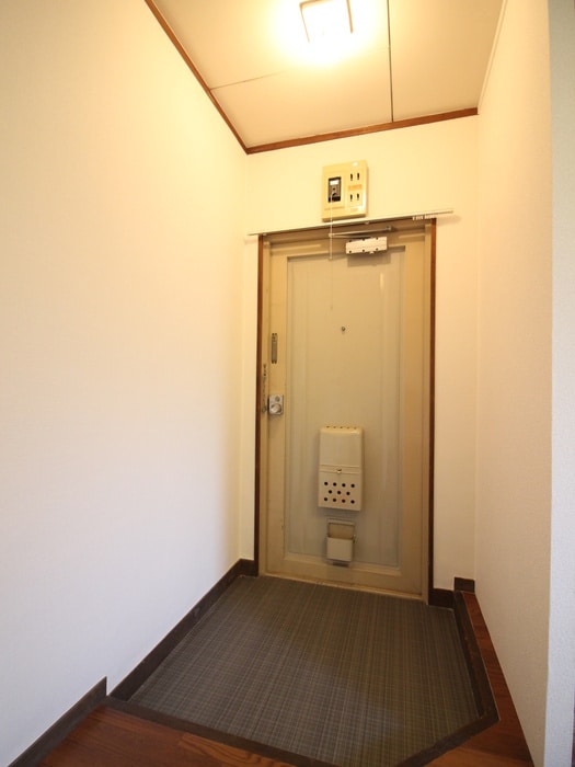 玄関 浅井ハイツ