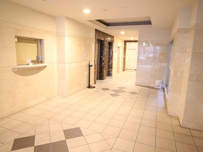 エントランス部分 ﾌﾟﾚｻﾝｽ金山ｸﾞﾘｰﾝﾊﾟｰｸｽ（1209）