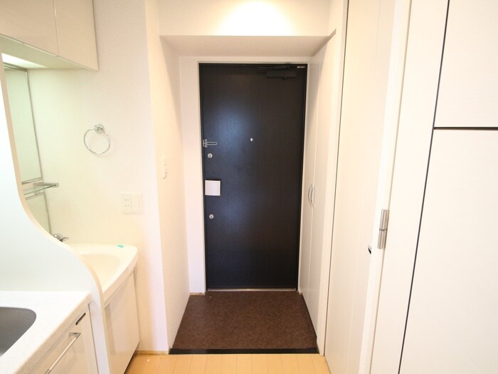 玄関 ﾌﾟﾚｻﾝｽ金山ｸﾞﾘｰﾝﾊﾟｰｸｽ（1209）