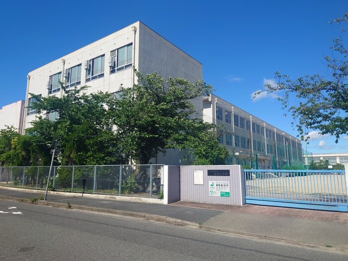 名古屋市立大手小学校(小学校)まで152m レジデンス遠若