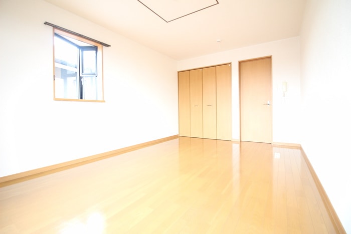 居室 ブライトカメリア