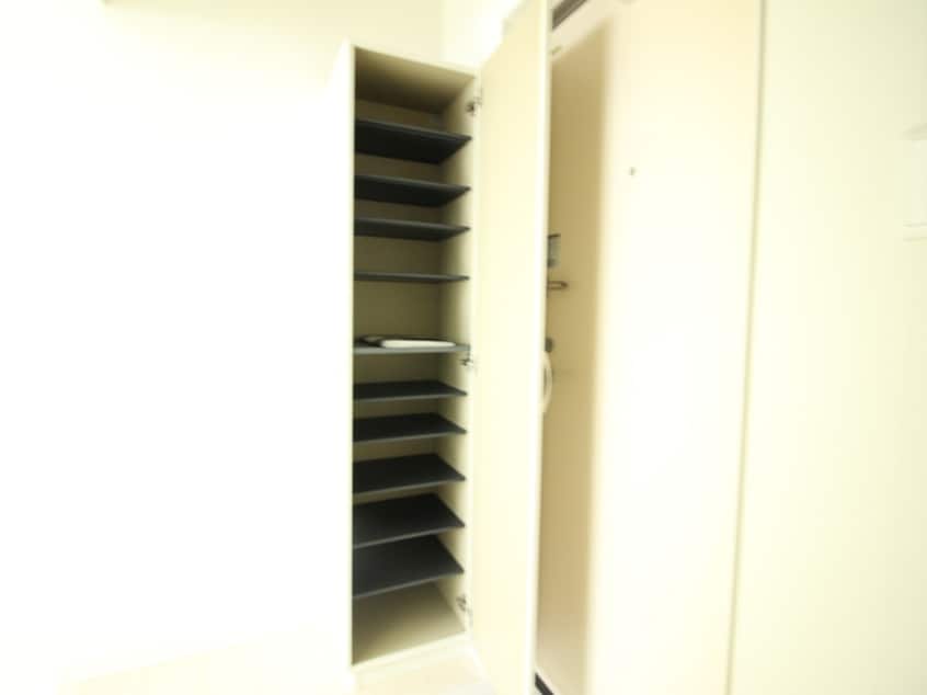 靴箱 アルナージ川西