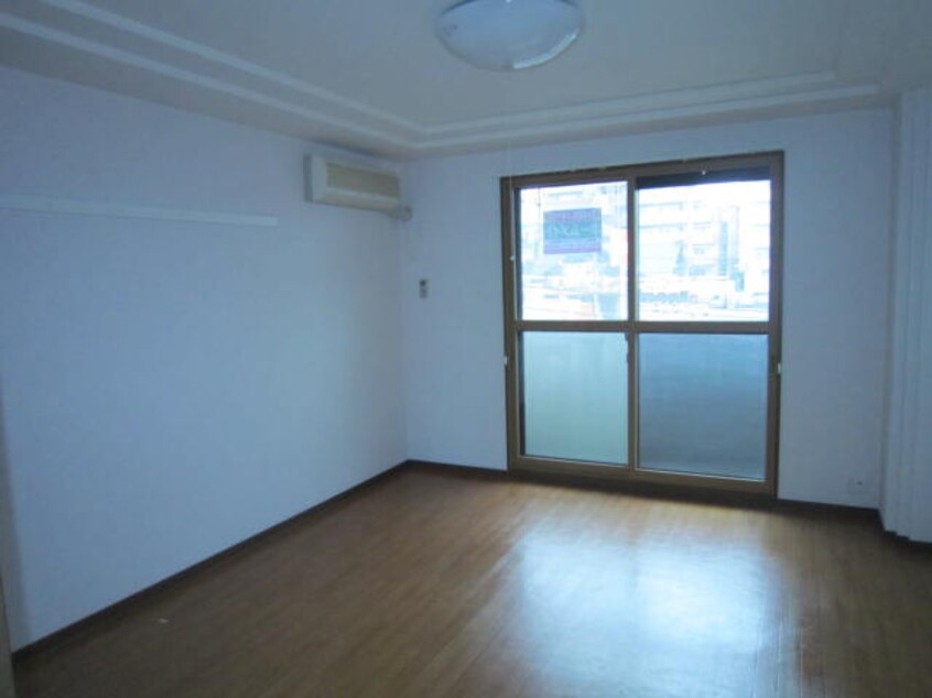 居室 メゾンシクラメン