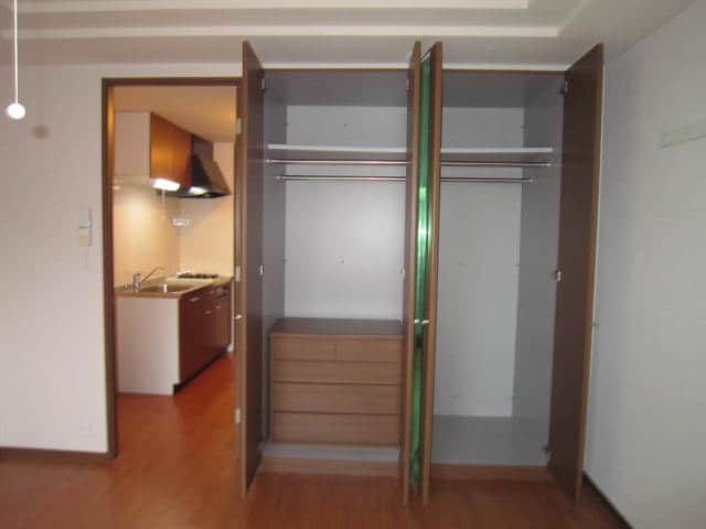 収納 メゾンシクラメン