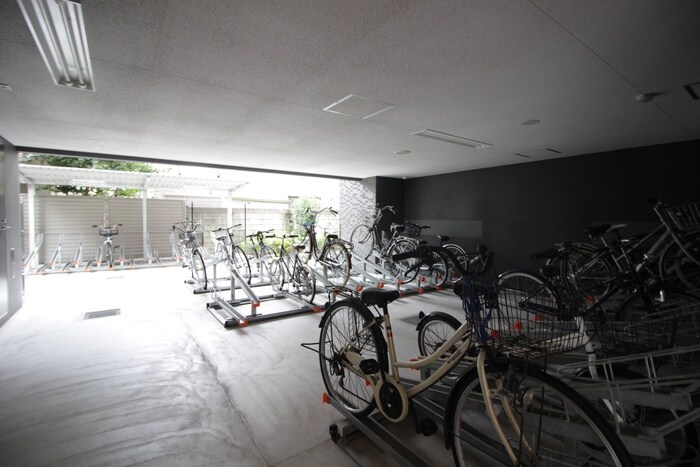 駐輪場 ﾌﾟﾚｻﾝｽ上前津ﾘﾗｼｽ(603)