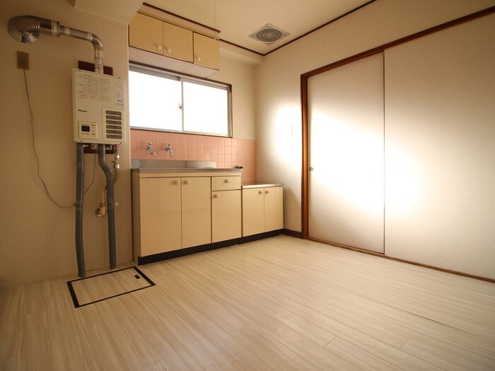 キッチン ボ－ヌングＧＯＴＯ