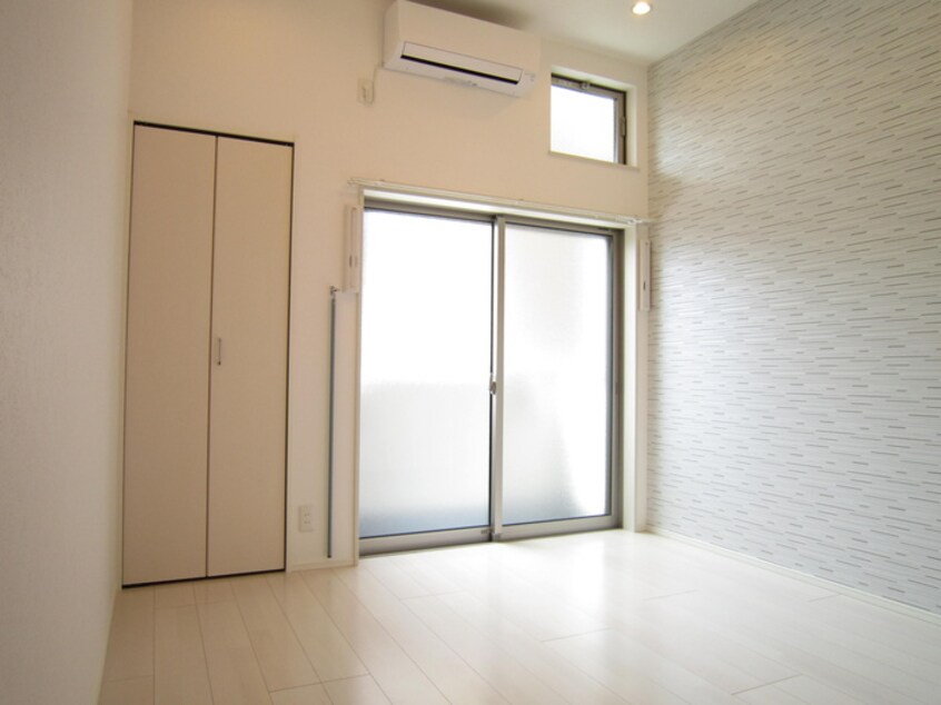 居室 ラピスラズリ