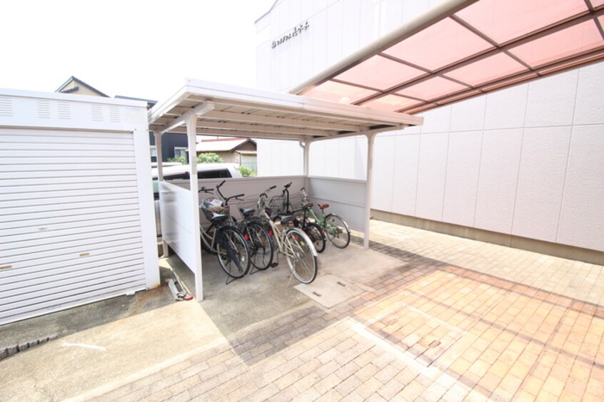 駐輪場 レジデンス花水木