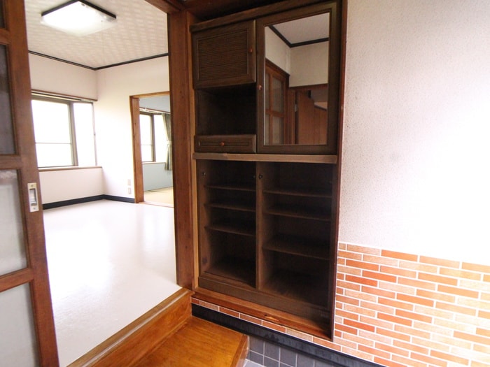 靴箱 本宿上ノ山貸家