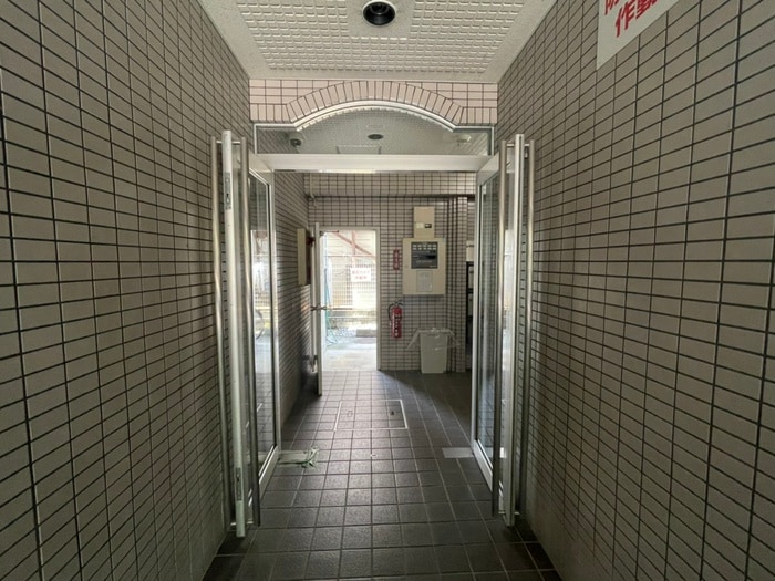 エントランス部分 ベルメゾン大曽根