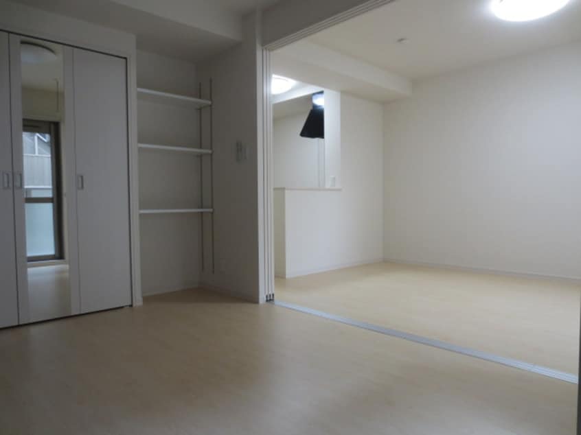 居室 La　La　La　三幸