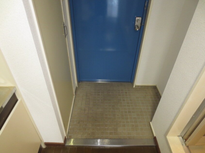 玄関 ラッキ－キャット