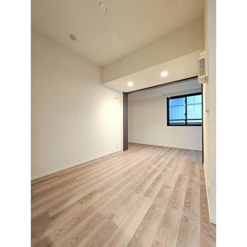 居室 プラウドタワー栄(305)