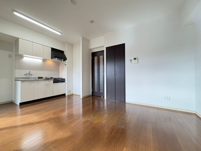 居室 レジーナ鳥居松